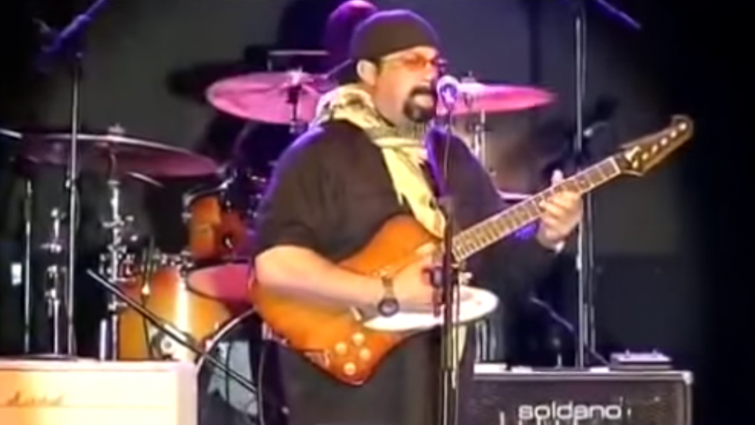 Steven Seagal With An “Epic” Blues Guitar Solo – Rock Pasta