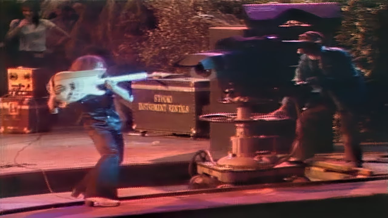 Watch The Infamous Ritchie Blackmore Incident In 1974 Rock Pasta